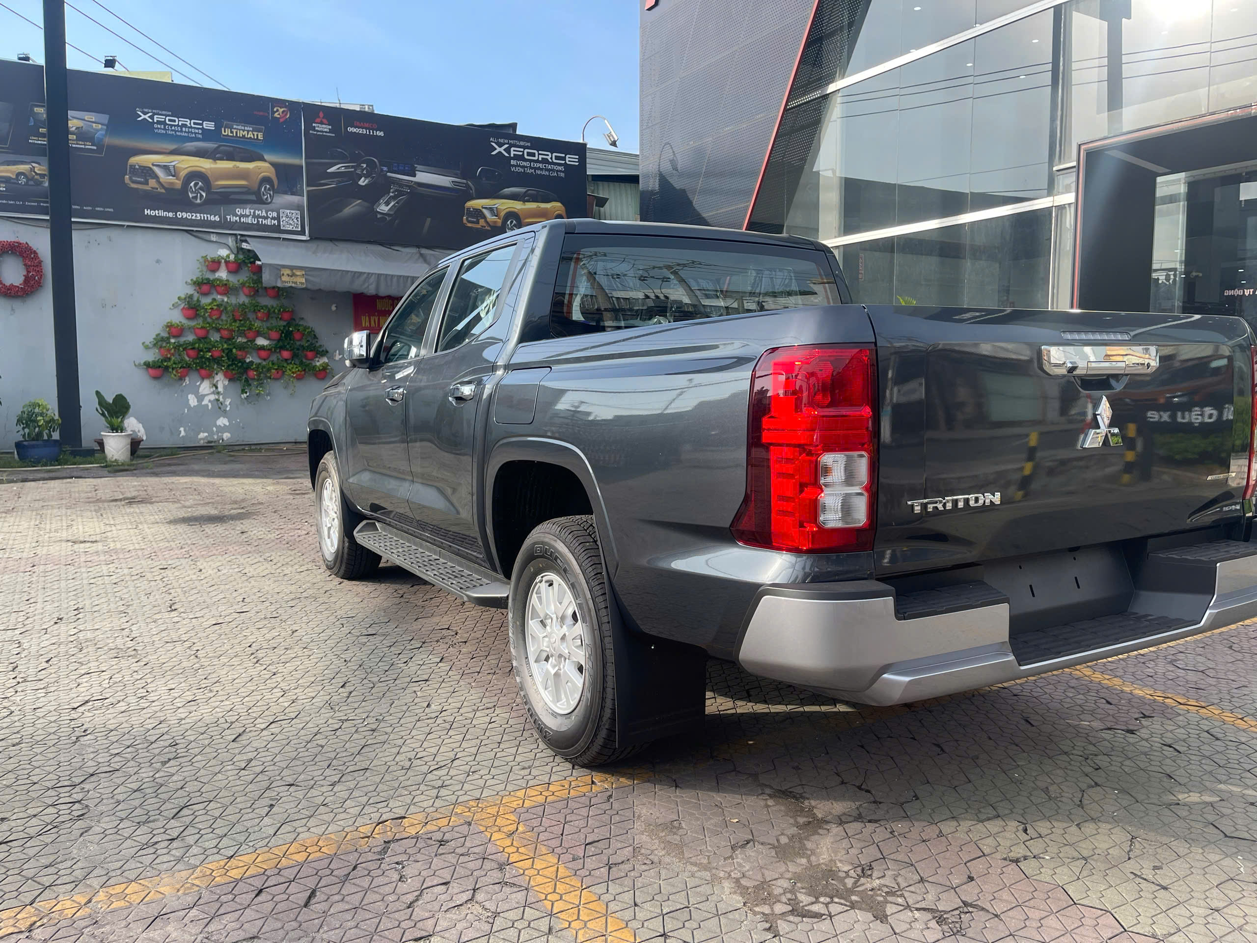 Mitsubishi Thủ Đức