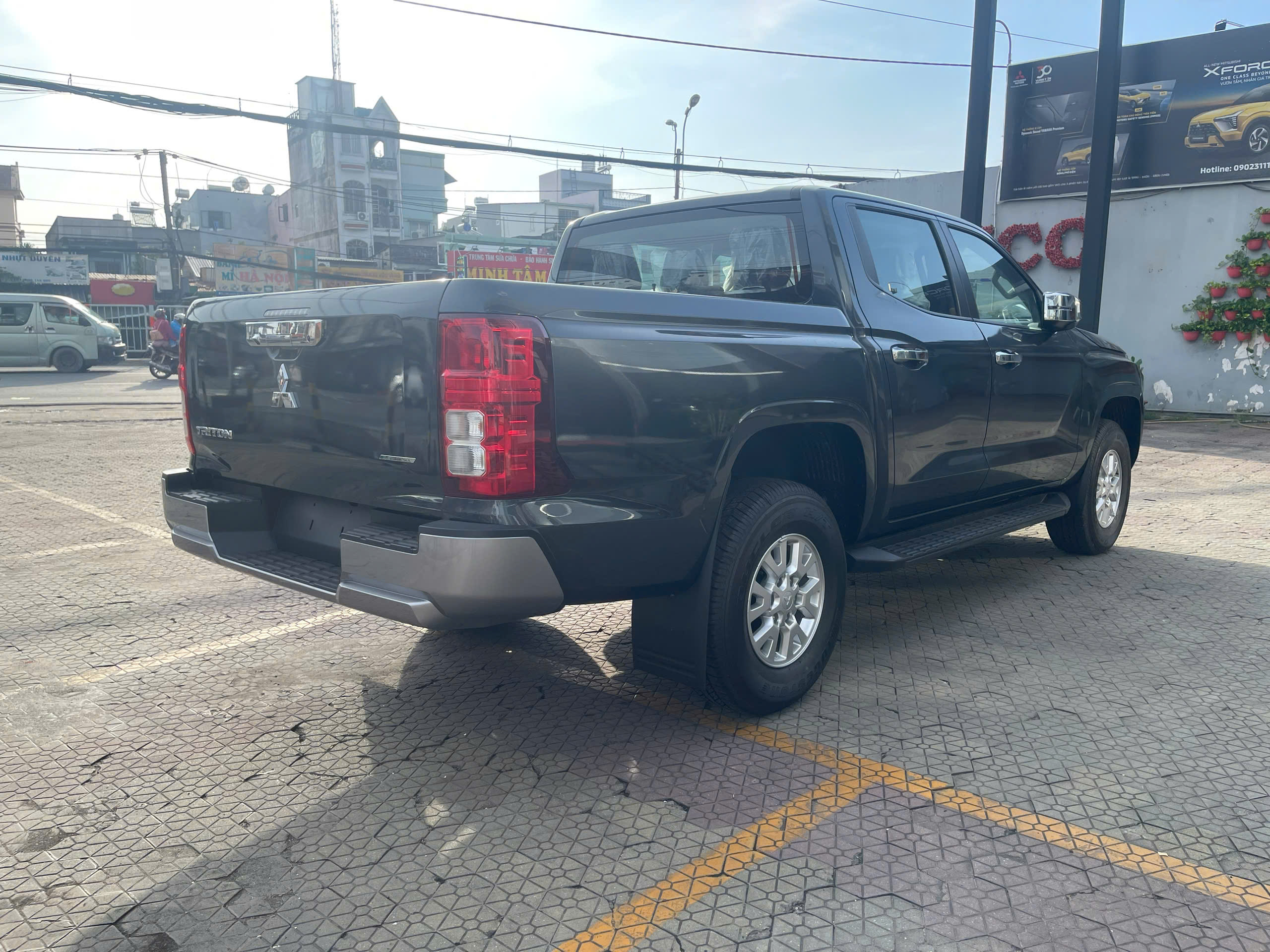 Mitsubishi Thủ Đức